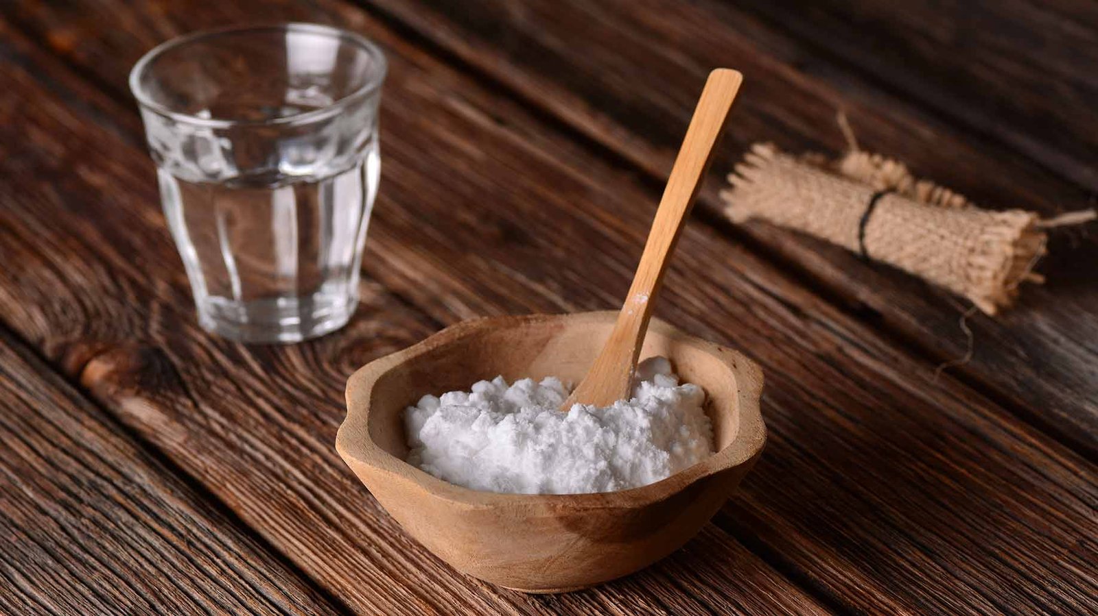 baking soda water gargle rinse bad breath halitosis get rid of naturally